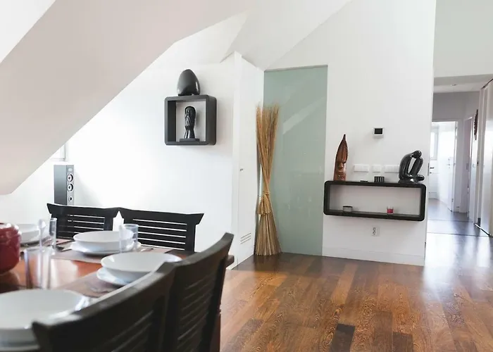 דירה Aposentus - Downtown Modern Penthouse