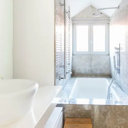 Apartment Aposentus - Downtown Modern Penthouse *
